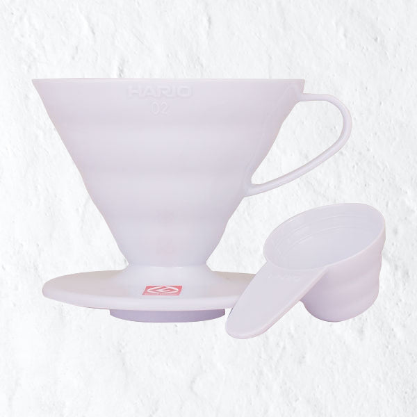 Hario V60-02 műanyag Dripper - fehér